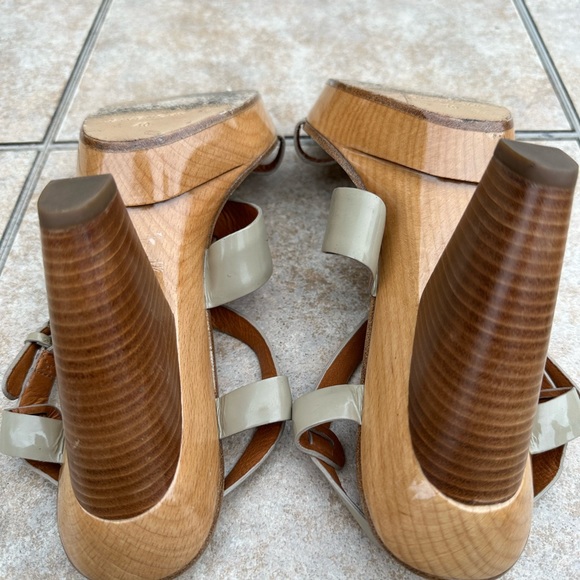 Givenchy Platform Leather Sandals - Picture 14 of 16